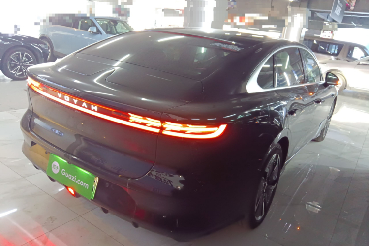 岚图汽车 岚图追光 2023款 四驱旗舰版车身外观7