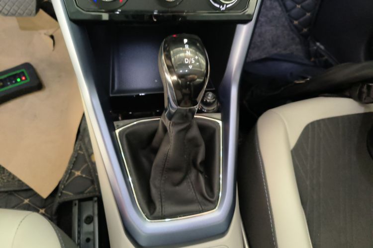 大众 途铠 2019款 1.5L 自动舒适版中控内饰18