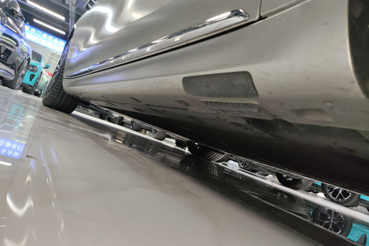 鸿蒙智行 享界S9 2024款 纯电 Ultra 四驱旗舰版局部细节9001