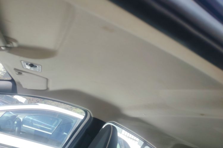 比亚迪F0 2015款 1.0L AMT 铉酷型中控内饰22