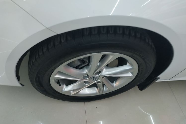 别克 君威 2022款 552T 智享型车身外观6002