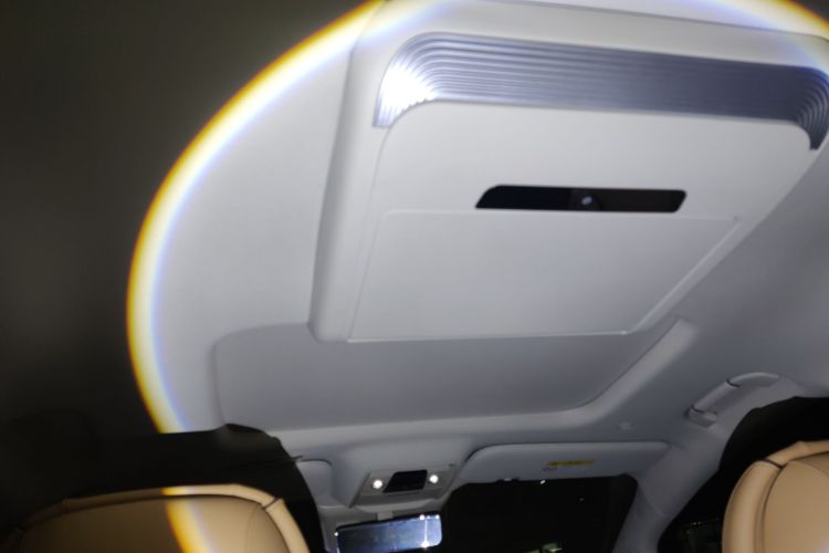 腾势D9 2024款 DM-i 980 四驱尊荣型中控内饰22