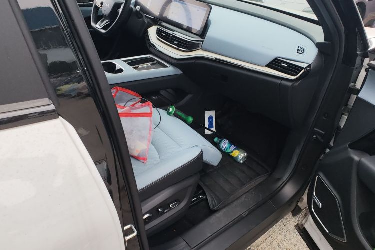 奇瑞新能源 奇瑞舒享家 2023款 512km Pro局部细节9005