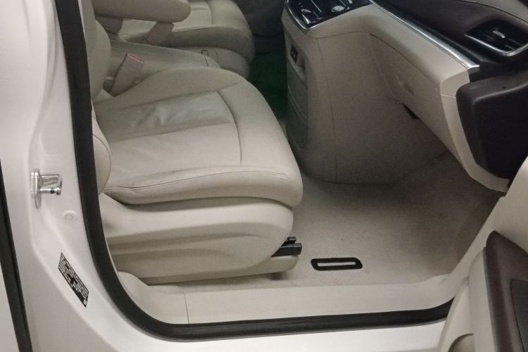 别克GL8 2020款 陆上公务舱 652T 豪华型局部细节41