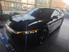 比亚迪 汉 2025款 DM-i 智驾版 125KM尊荣型