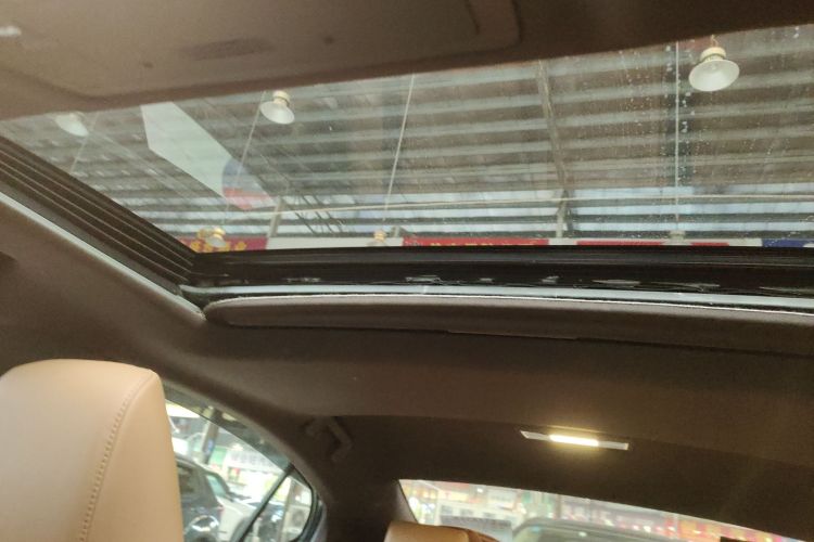 雷克萨斯ES 2018款 300h 卓越版 国V局部细节22