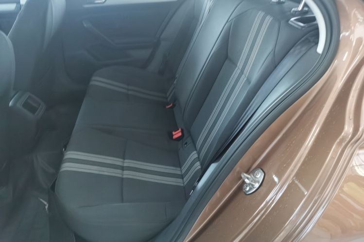 大众 凌渡 2017款 230TSI DSG风尚版中控内饰21