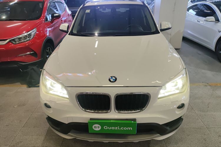 宝马X1 2015款 sDrive18i 领先晋级版车身外观2