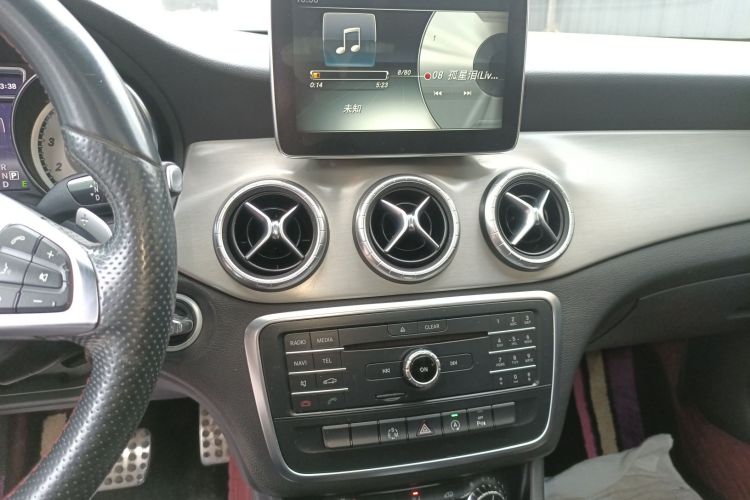 奔驰CLA 2015款 CLA 220 4MATIC中控内饰16