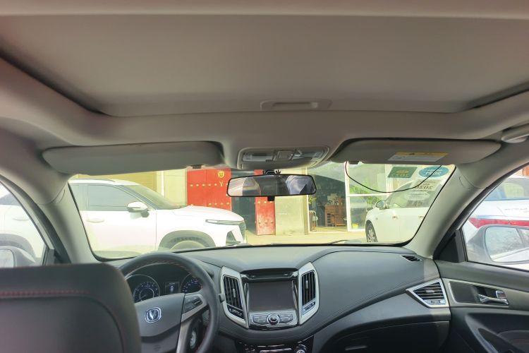 长安 逸动 2016款 1.6L 手动风尚型中控内饰22