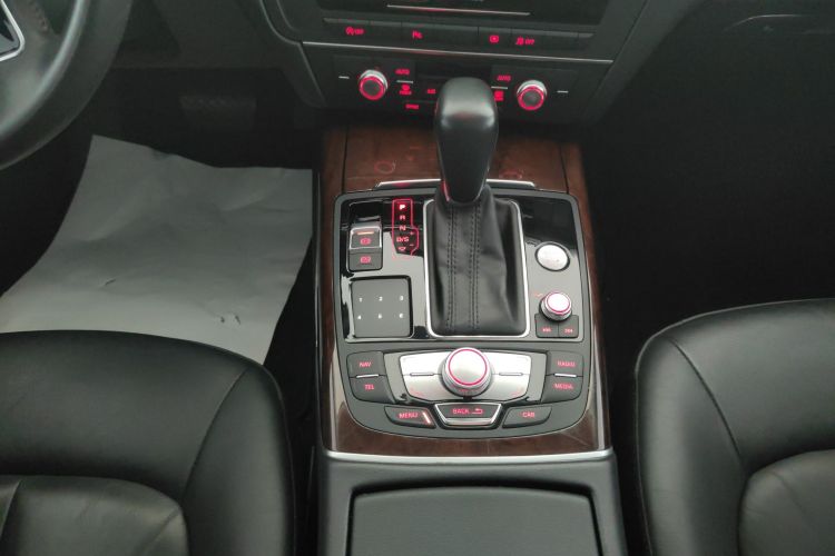 奥迪A6L 2017款 30 FSI 舒适型中控内饰18