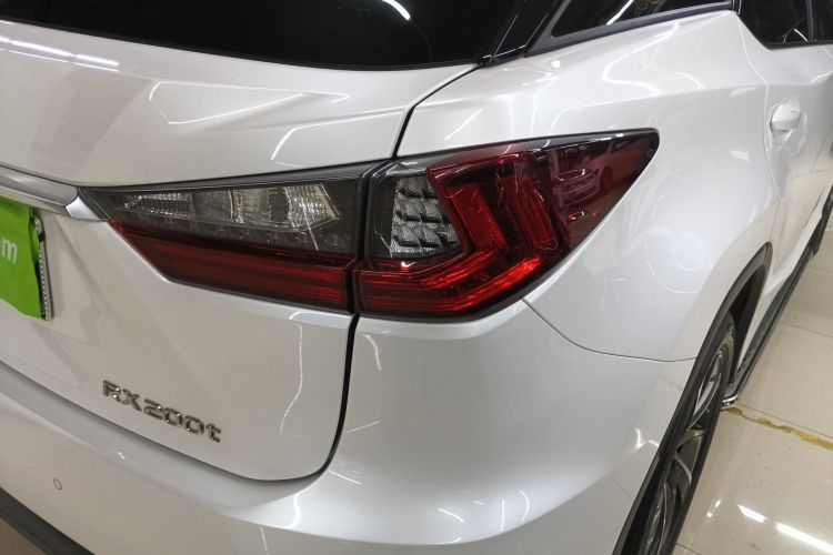 雷克萨斯RX 2016款 300 四驱典雅版 国V车身外观6006