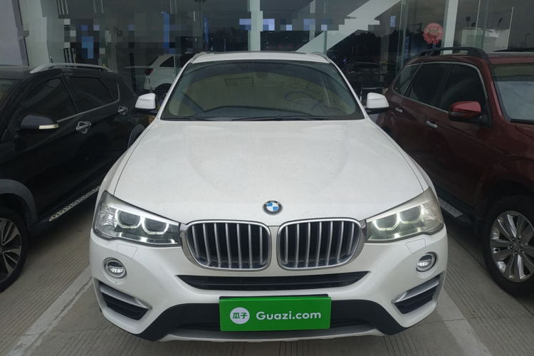 宝马X4 2014款 xDrive20i X设计套装车身外观2