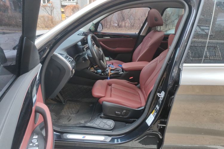 宝马iX3 2024款 领先型中控内饰19