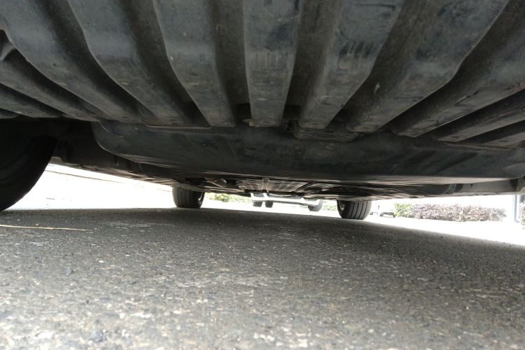 奔驰C级 2017款 改款 C 200 运动版局部细节9008