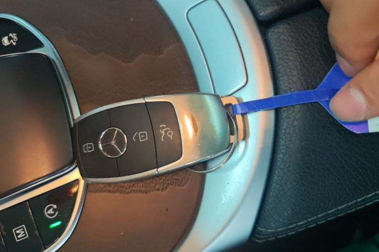 奔驰GLC 2020款 GLC 260 L 4MATIC 豪华型中控内饰11