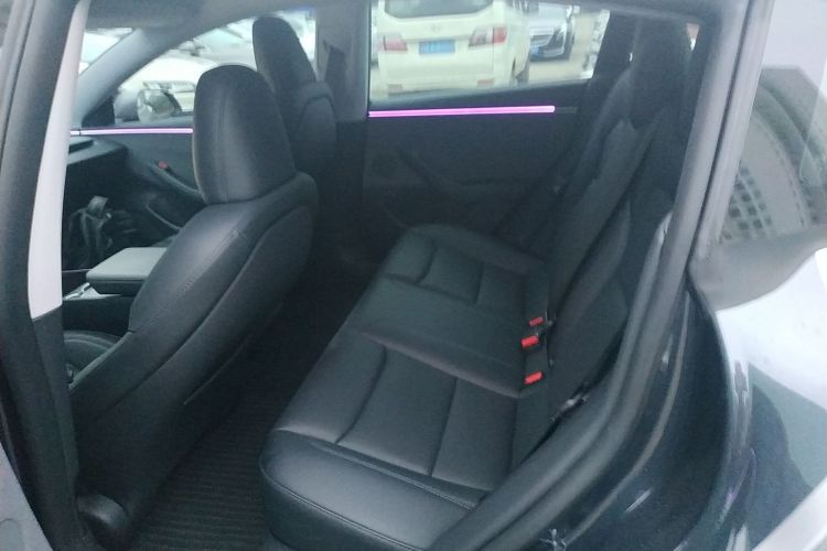 特斯拉 Model 3 2023款 后轮驱动版中控内饰7004
