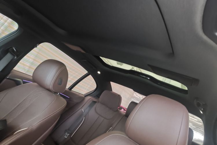 宝马5系 2021款 改款 530Li 领先型 M运动套装局部细节22