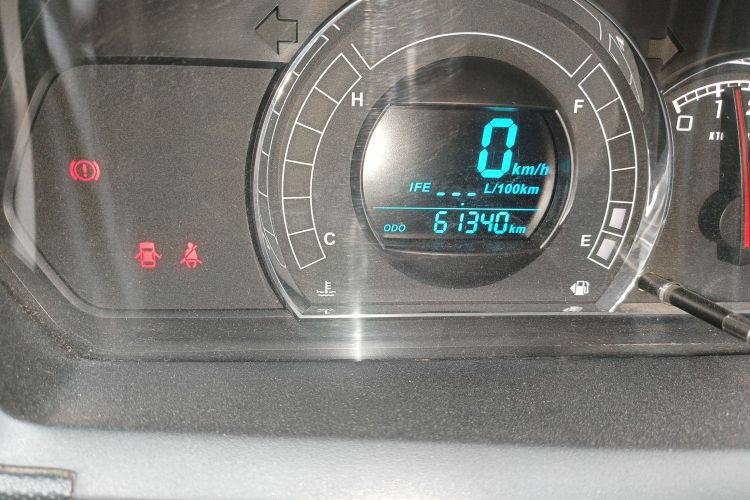 长城M4 2014款 1.5L 手动舒适型中控内饰15