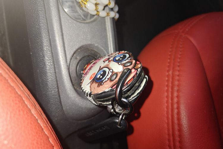 smart fortwo 2011款 1.0 MHD 敞篷激情版中控内饰7001