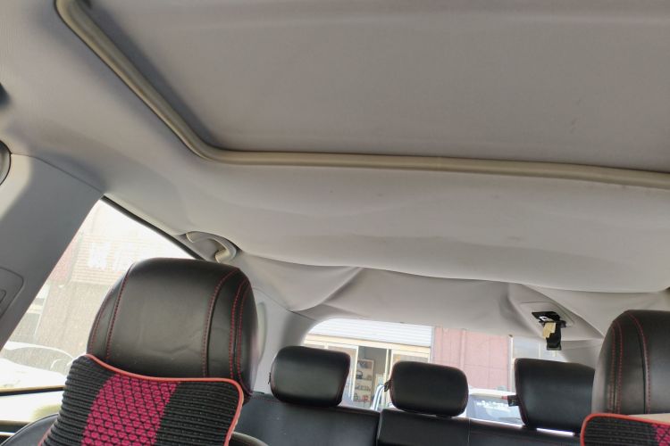 奇瑞 瑞虎5 2016款 2.0L CVT家悦版中控内饰22