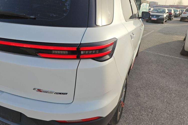 长安CS55PLUS 2021款 蓝鲸版 1.5T 手动豪华型车身外观9