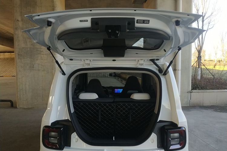 吉利银河 熊猫 2025款 210km 元气熊机舱底盘23