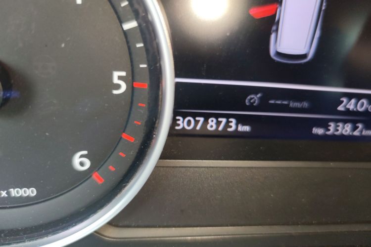 大众 途锐 2011款 3.0TDI 柴油标配型中控内饰15