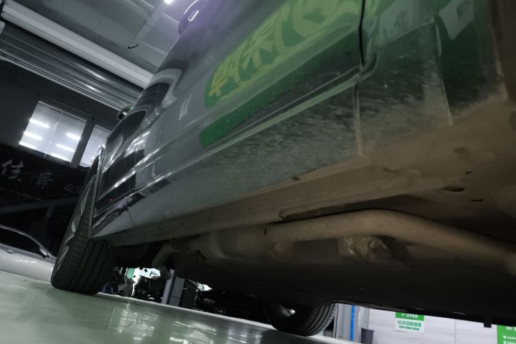 理想汽车 理想ONE 2021款 增程6座版局部细节9001