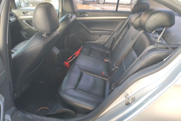 大众 朗逸 2015款 1.6L 自动风尚版中控内饰7004