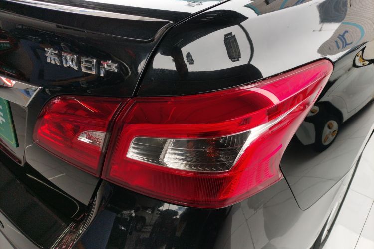 日产 轩逸 2021款 经典 1.6XL 手动豪华版车身外观6006