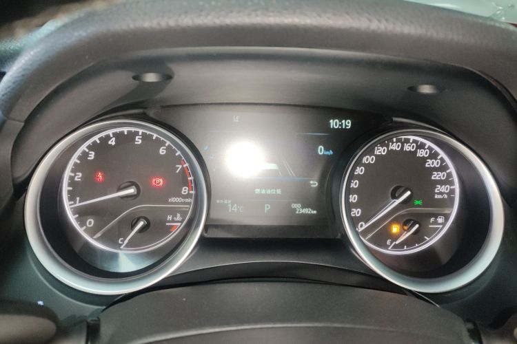 丰田 凯美瑞 2021款 2.0G 豪华版中控内饰14