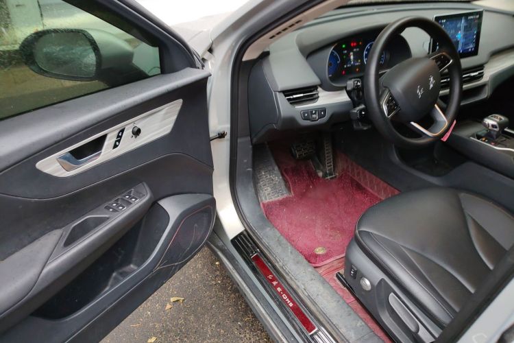 红旗E-QM5 2024款 610km PLUS中控内饰20