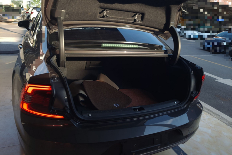 沃尔沃S90新能源 2022款 改款 T8 E驱混动 智逸豪华版局部细节23