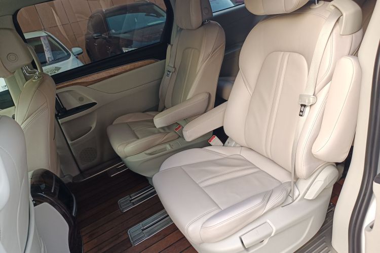 别克GL8 2018款 ES 28T 舒适型 国VI中控内饰21