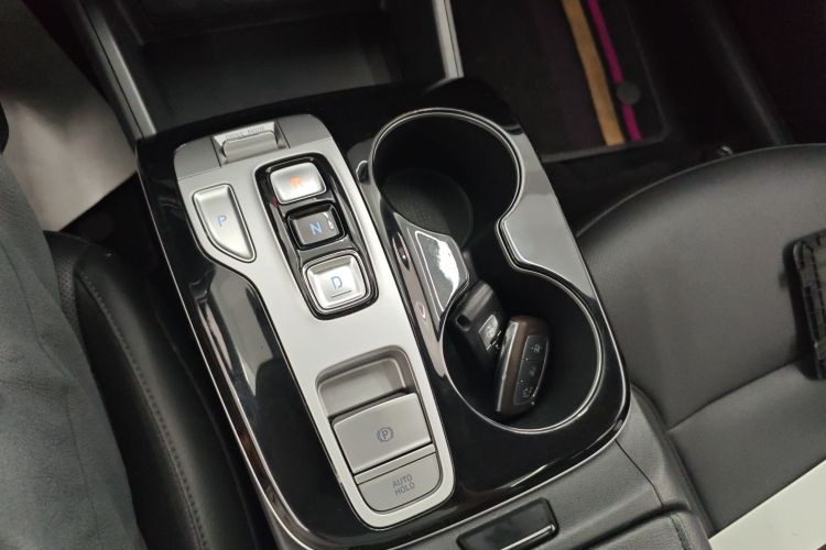 现代 2023款 途胜L 1.5T 自动两驱GLX精英版中控内饰18