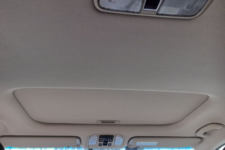 起亚 嘉华(进口) 2015款 3.3GDI 豪华版 国IV中控内饰22