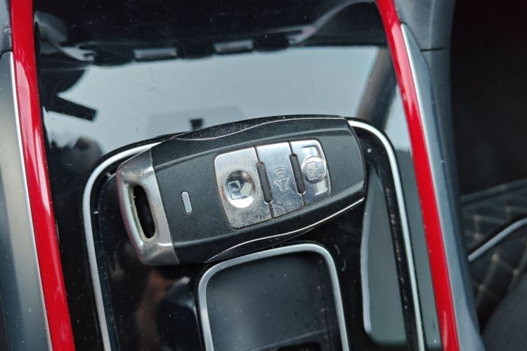 哈弗H2 2018款 1.5T 双离合两驱风尚型 国VI中控内饰7001