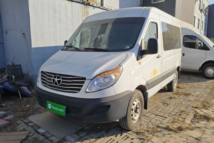 江汽集团 星锐 2022款 2.0T节油王PLUS快运版短轴6-7座HFC4DB3-2E4车身外观1