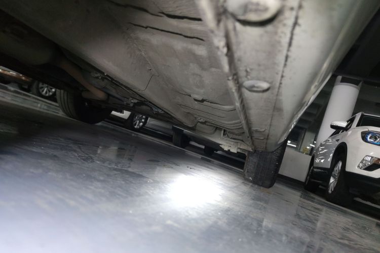 长安 逸动 2016款 XT 1.6L GDI 手动致酷型局部细节9002