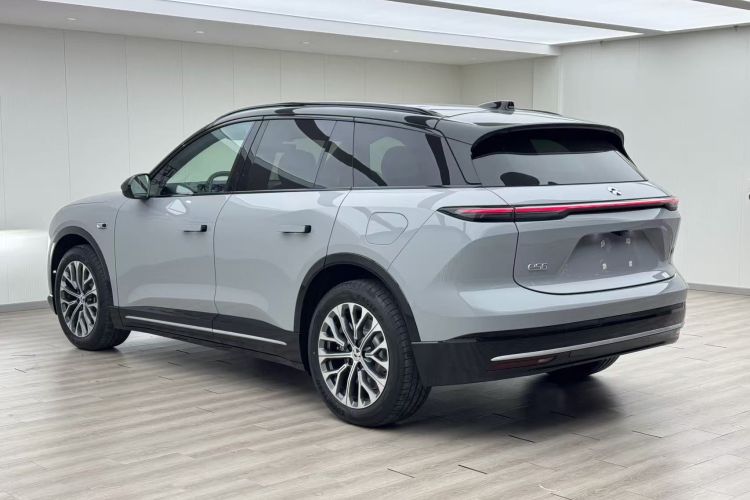 蔚来ES6 2025款 100kWh车身外观4