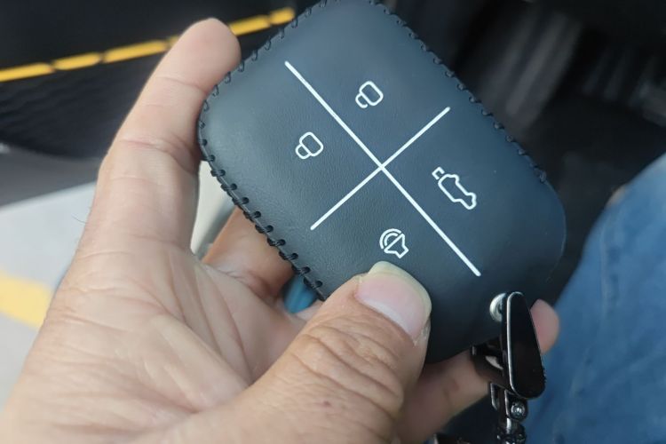 奇瑞iCAR V23 2025款 550两驱智驾版中控内饰7001