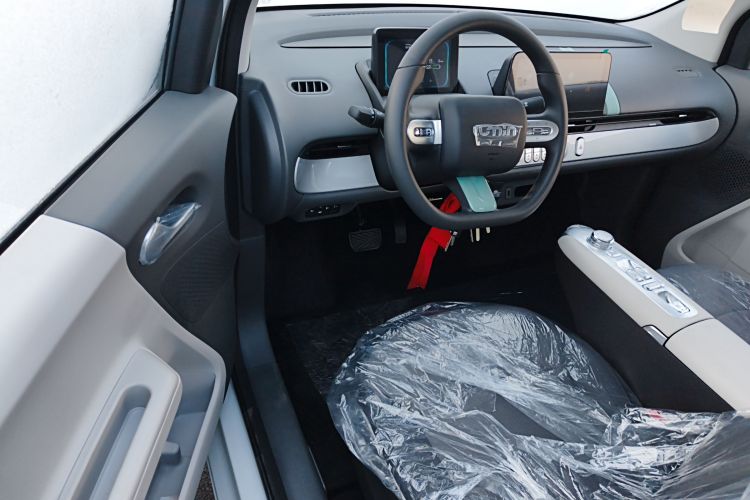 长安启源 长安Lumin 2025款 205km 香沁款中控内饰7003