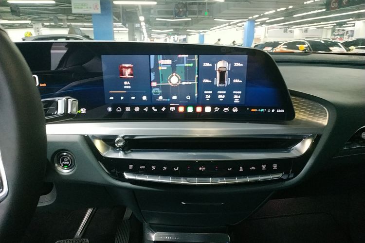 凯迪拉克 IQ锐歌 2022款 后驱长续航尊贵版中控内饰16