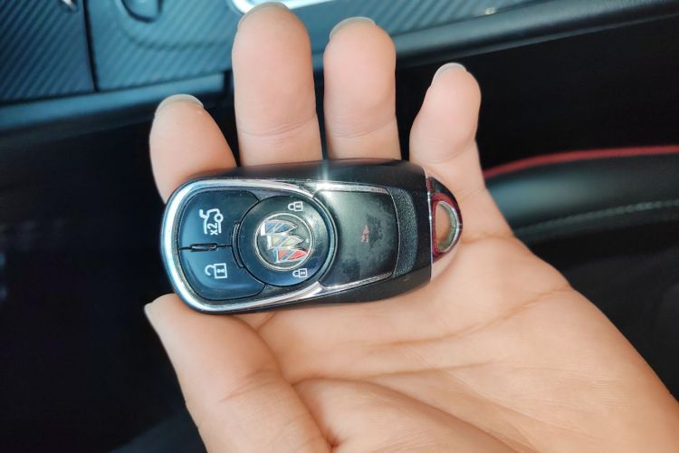 别克 君威 2020款 GS 28T 尊贵型中控内饰11