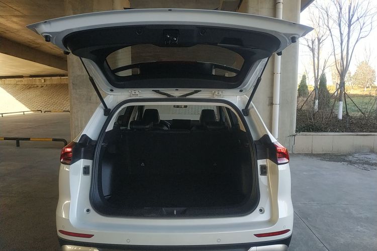 哈弗H6 2023款 国潮版 1.5T 自动都市版机舱底盘23