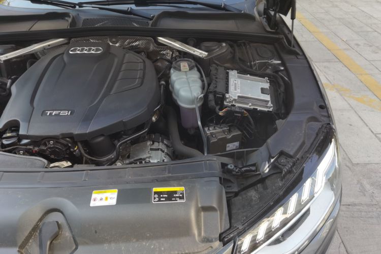 奥迪A4L 2020款 40 TFSI 时尚动感型局部细节9007
