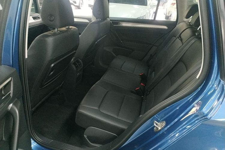 大众 高尔夫·嘉旅 2019款 280TSI 自动好奇型 国VI中控内饰7004