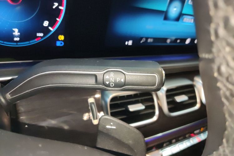 奔驰GLE 2021款 GLE 350 4MATIC 动感型局部细节18