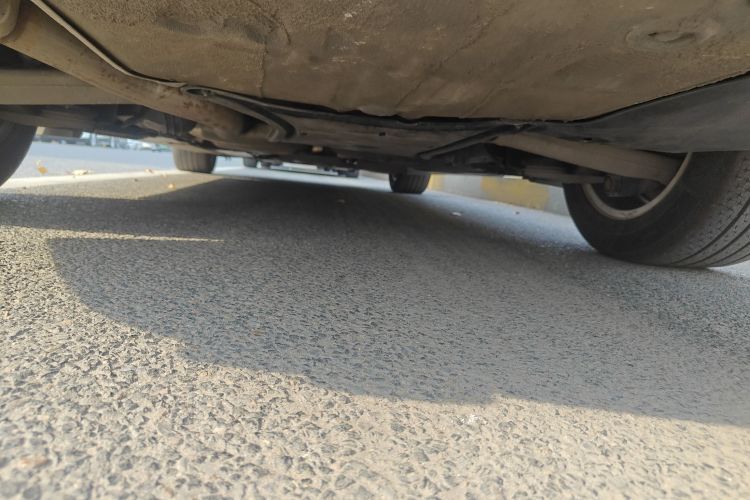 奥迪A4L 2011款 2.0 TFSI 技术型局部细节9009